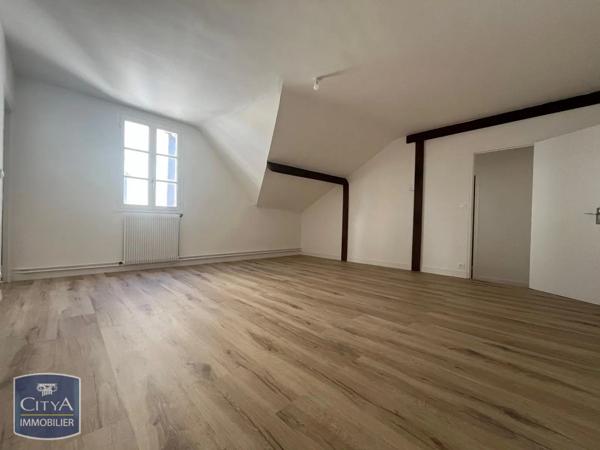 Appartement à louer 2 pièces 52.07m² Chartres (28000)