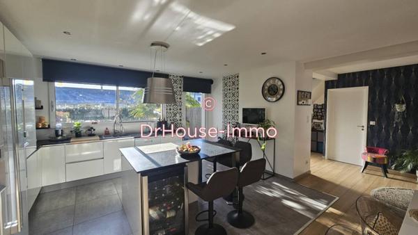 Maison à vendre 6 pièces de 151 m²