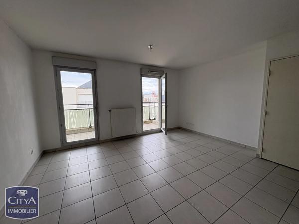 Appartement à vendre 2 pièces 44m² Décines-Charpieu (69150)
