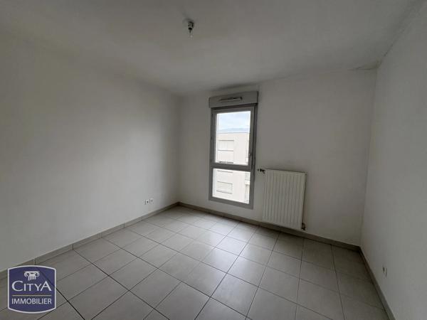 Appartement à vendre 2 pièces 44m² Décines-Charpieu (69150)