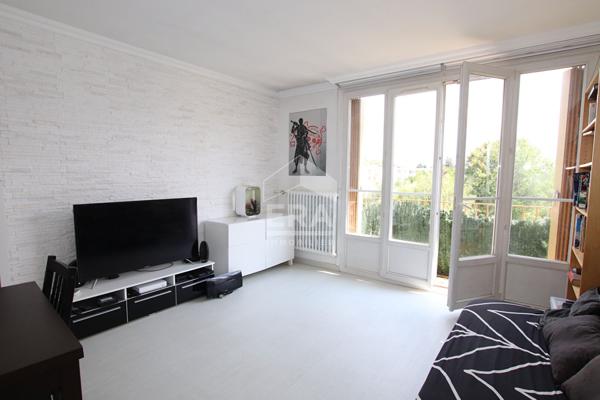 Appartement Villiers Sur Marne 3 pièces entre RER E et A