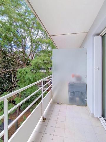 Location                                                      Appartement
                        
                     1 pièces                      28 m2                     à Combs-la-Ville