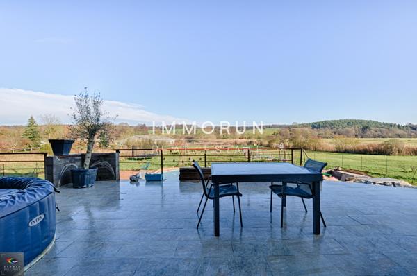 Menskirch (57320) Maison contemporaine 153 m² – 5 chambres – Terrain de 30 ares avec étang