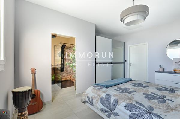 Menskirch (57320) Maison contemporaine 153 m² – 5 chambres – Terrain de 30 ares avec étang