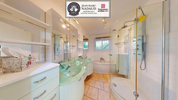 Villa Familiale  T2/T3 + T4 avec piscine ,vue Mer, sans vis à vis