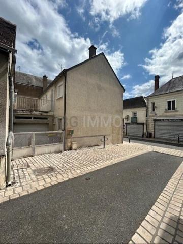 Vente / Maison de ville à Saint-Martin-le-Beau (37270)