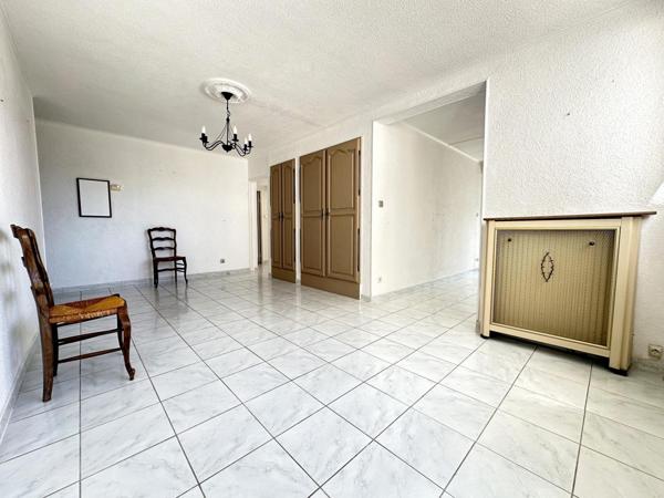 A SAISIR SUR BAGNOLS SUR CEZE (30)  MAGNIFIQUE APPARTEMENT DE 64 M²