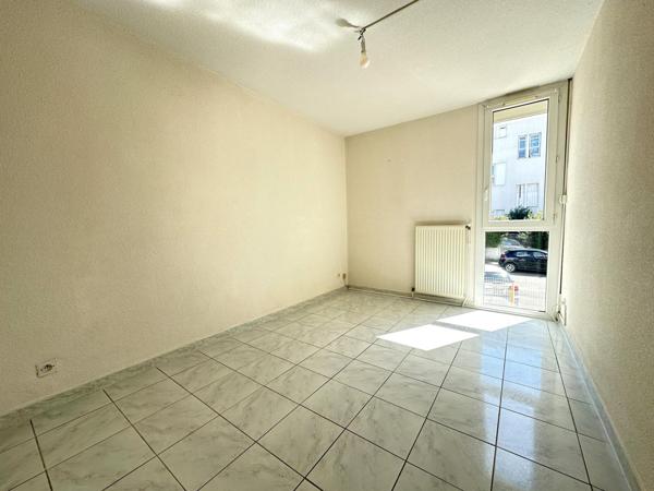 A SAISIR SUR BAGNOLS SUR CEZE (30)  MAGNIFIQUE APPARTEMENT DE 64 M²
