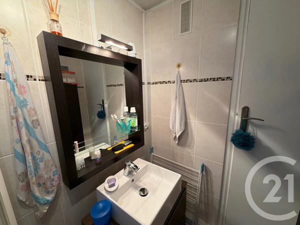 Appartement F3 à vendre  3 pièces - 65,36 m 2   AUBERGENVILLE  - 78