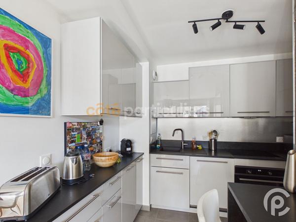 Vente
                Appartement64 m² - 3 Pièces -
                    CLAMART (92140)