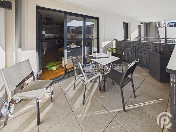 Vente
                Appartement64 m² - 3 Pièces -
                    CLAMART (92140)