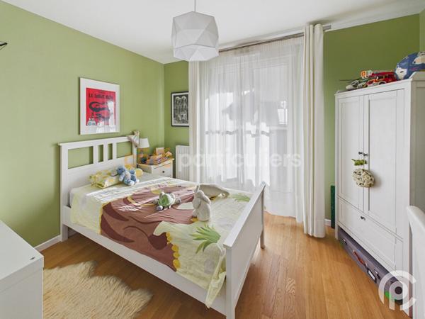 Vente
                Appartement64 m² - 3 Pièces -
                    CLAMART (92140)