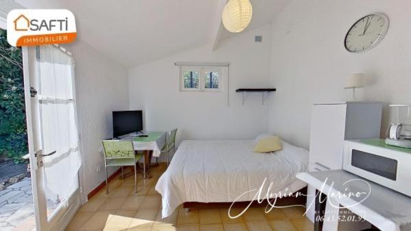 SAINT AYGULF VILLA INDÉPENDANTE VUE MER + 1 STUDIO
