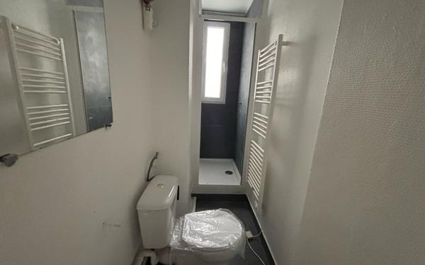 Appartement à vendre    2 pièces • 25 m2 Saint-Ouen