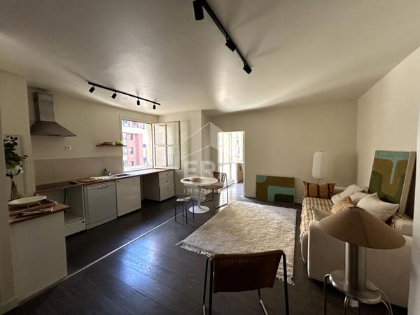 LE MARAIS | APPARTEMENT 2 PIÈCES DE 43,77 m² AVEC ASCENSEUR