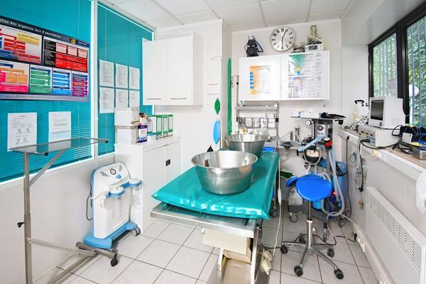 CLINIQUE VÉTÉRINAIRE DE 300 M² SUR TERRAIN DE 1 194 M² – LONGWY