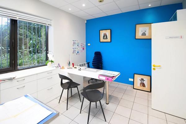 CLINIQUE VÉTÉRINAIRE DE 300 M² SUR TERRAIN DE 1 194 M² – LONGWY