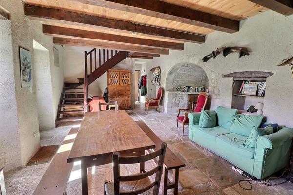 Maison à vendre à Villeneuve - 6 chambres, piscine, grand terrain