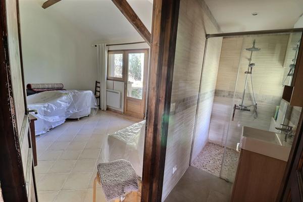 Maison à vendre à Villeneuve - 6 chambres, piscine, grand terrain