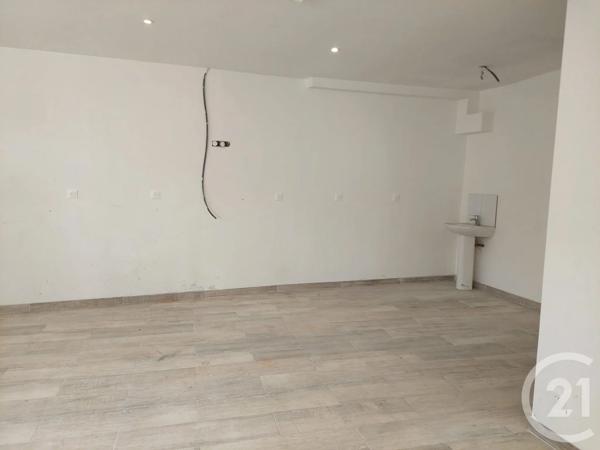 Maison à vendre  12 pièces - 212,22 m 2   ISSOUDUN  - 36