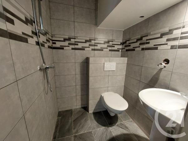 Maison à vendre  12 pièces - 212,22 m 2   ISSOUDUN  - 36