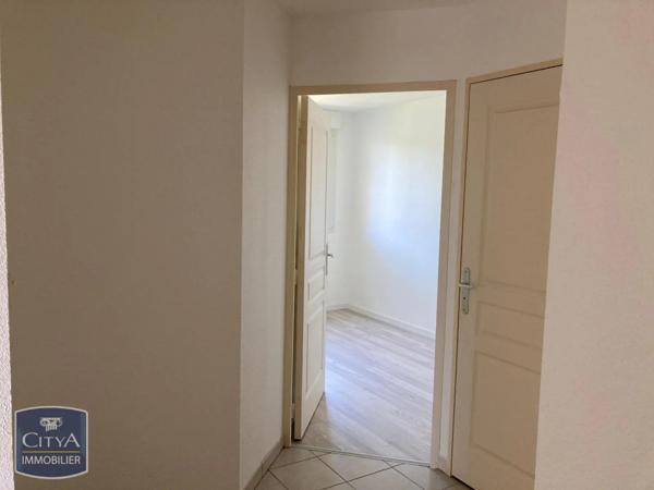 Appartement à louer 2 pièces 55.63m²