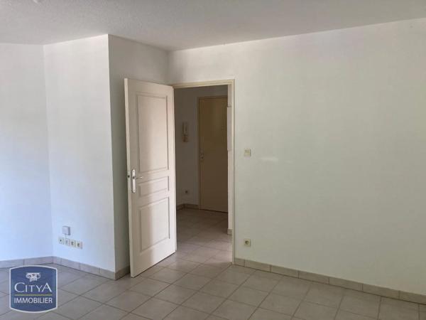 Appartement à louer 2 pièces 55.63m²