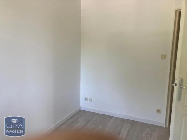 Appartement à louer 2 pièces 55.63m²