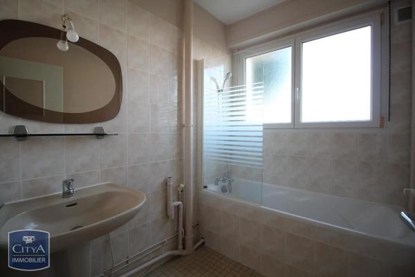 Appartement à louer 2 pièces 53.96m²