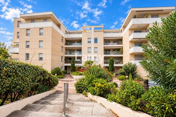 Parking + appartement