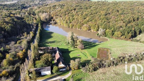 Demeure 20 pièces de 930 m² à La Celle-les-Bordes (78720)