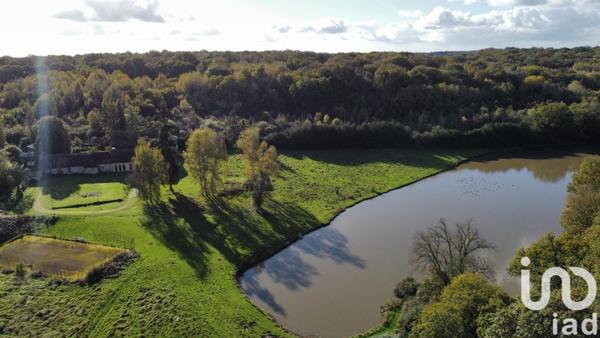 Demeure 20 pièces de 930 m² à La Celle-les-Bordes (78720)