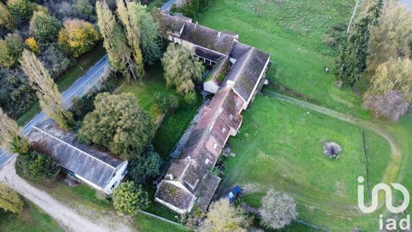 Demeure 20 pièces de 930 m² à La Celle-les-Bordes (78720)