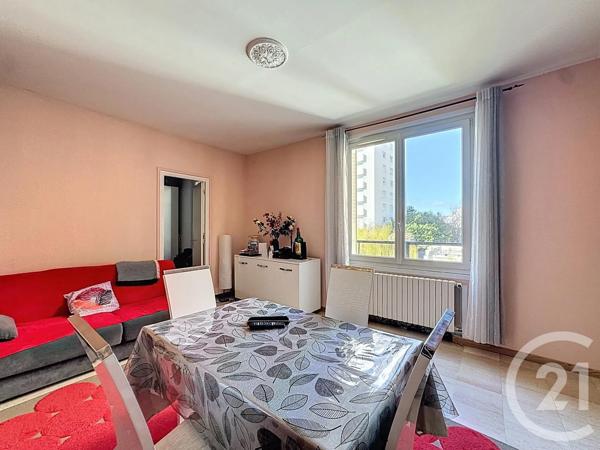 Appartement F3 à vendre  3 pièces - 59,50 m 2   LE BOURGET  - 93