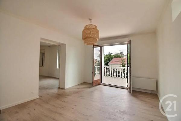 Maison à vendre  4 pièces - 130 m 2   ROSNY SOUS BOIS  - 93