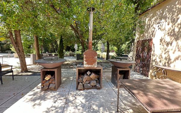 Maison à vendre    5 pièces •  Sorgues