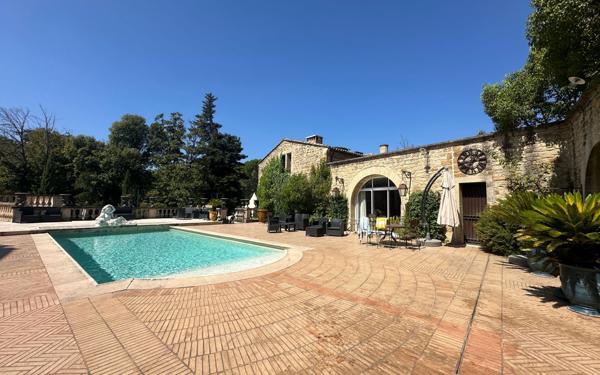 Maison à vendre    5 pièces •  Sorgues