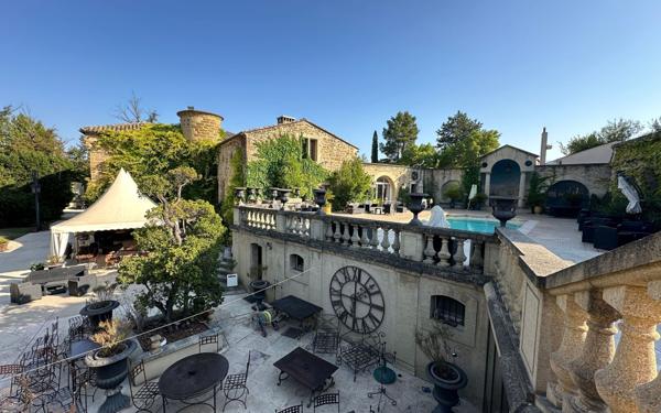 Maison à vendre    5 pièces •  Sorgues