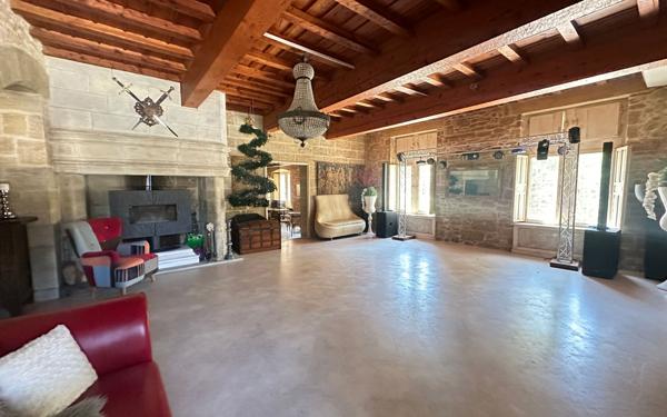 Maison à vendre    5 pièces •  Sorgues