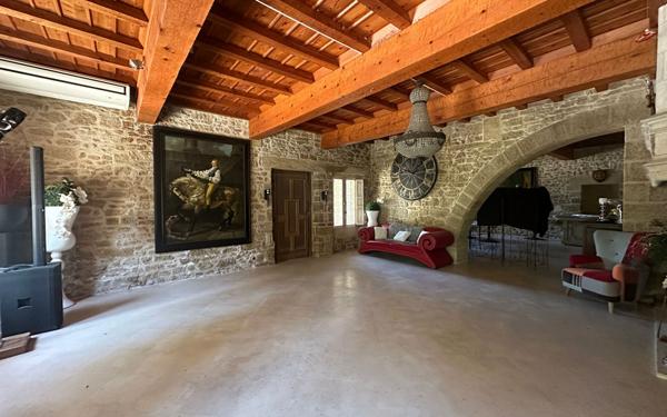 Maison à vendre    5 pièces •  Sorgues