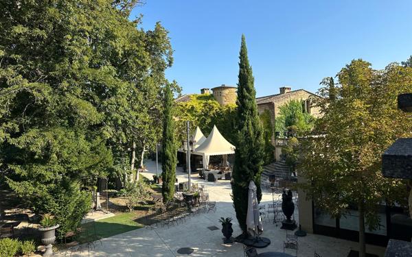 Maison à vendre    5 pièces •  Sorgues