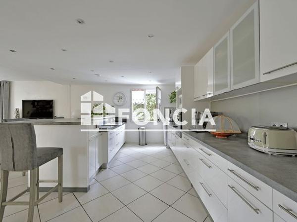 À vendre Maison 5 pièces 210 m² - Fabrègues 34690