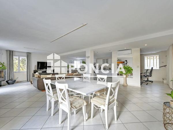 À vendre Maison 5 pièces 210 m² - Fabrègues 34690