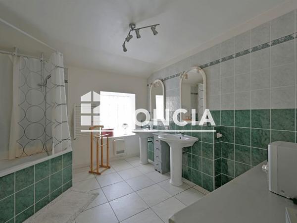 À vendre Maison 5 pièces 210 m² - Fabrègues 34690