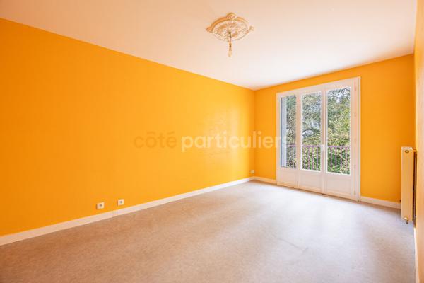 Vente
                Appartement51 m² - 2 Pièces -
                    REZE (44400)