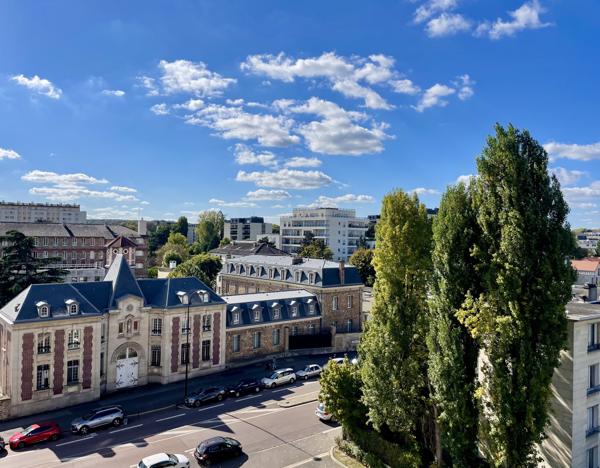 Appartement 4 pièces - 111 m² Exclusivité efficity