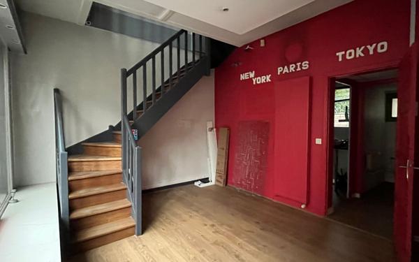 Immeuble à vendre    1 pièce •  Pont-l'Évêque