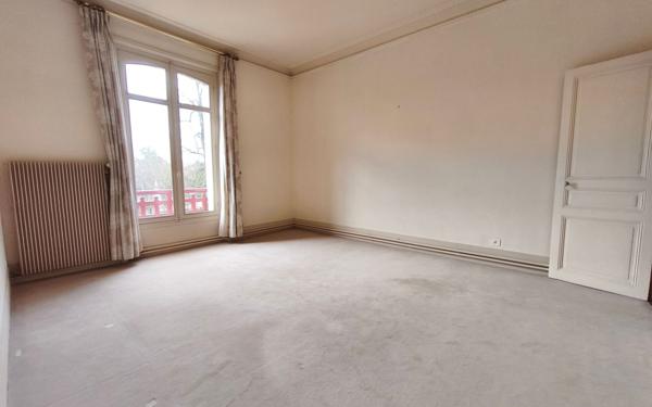 Appartement à louer    5 pièces •  Compiègne