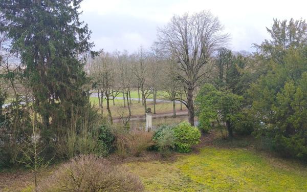 Appartement à louer    5 pièces •  Compiègne