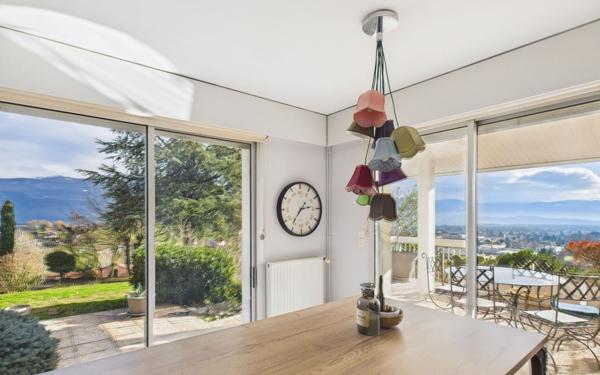 Maison à vendre    7 pièces •  Saint-Marcellin